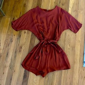 GREAT CONDITION ASOS Romper. Tie detail, key hole back. Size 6